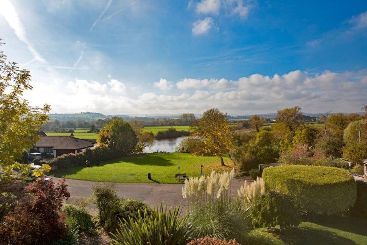 River Retreat Apartment Exeter - River Views & Parking 외부 사진